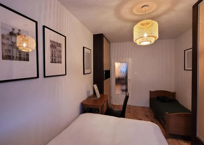 Czerwone Maki شقة وارسو